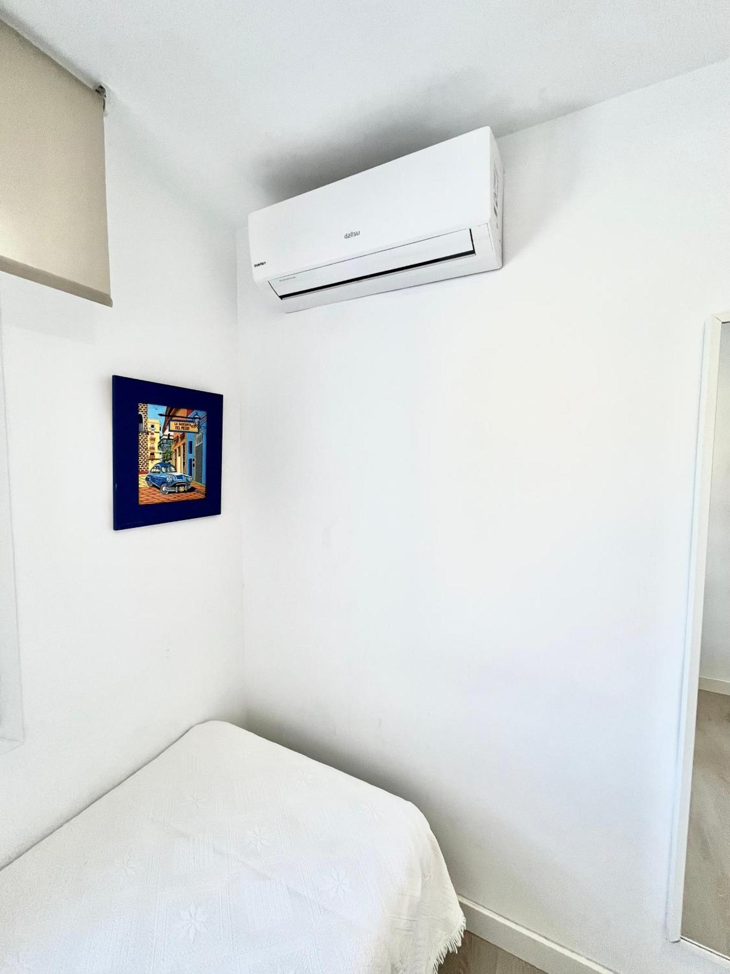Apartamento De Playa Reformado Rincon de la Victoria Luaran gambar